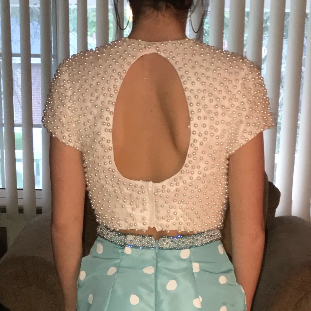 prom dress - Picture 3 of 4